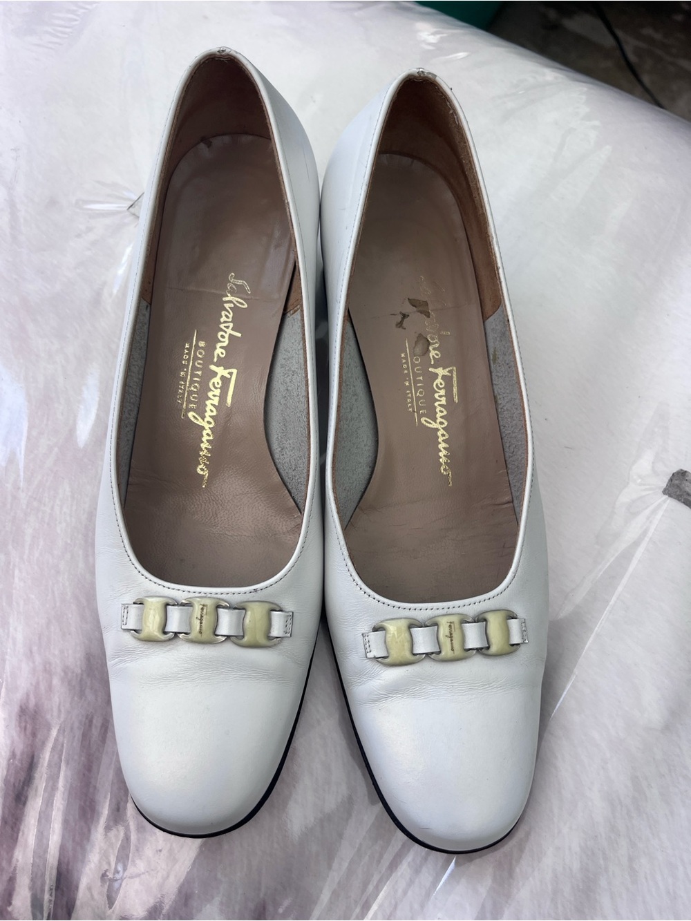 Salvatore Ferragamo White Leather Flats with Silver-Tone Hardware